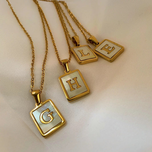 5pcs 18K Gold Stainless Steel Letter A-Z Necklace Ornament White Shell Letter Pendant Necklace For Women