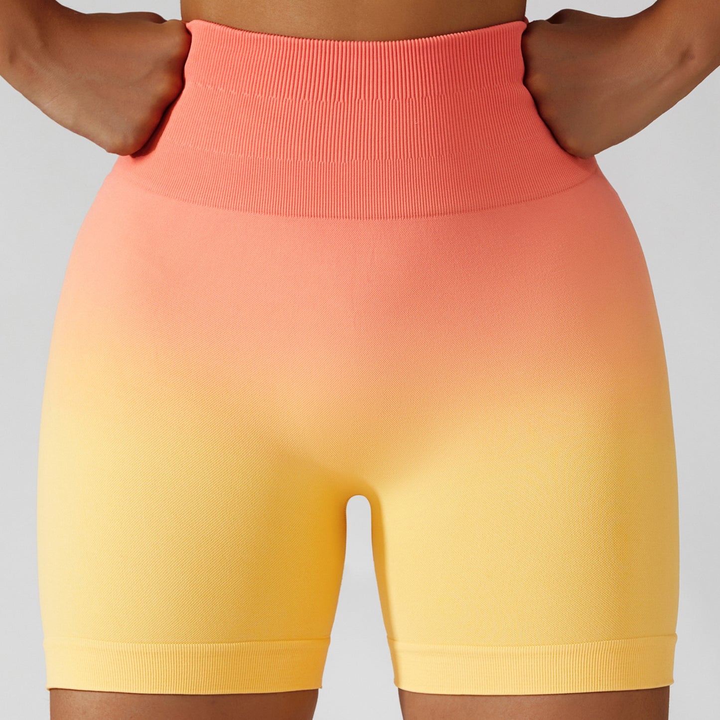 Gradient Seamless Yoga Shorts Breathable Tight Sports Shorts Women's High-Waisted Stretch Hip Lift Fitness Pants