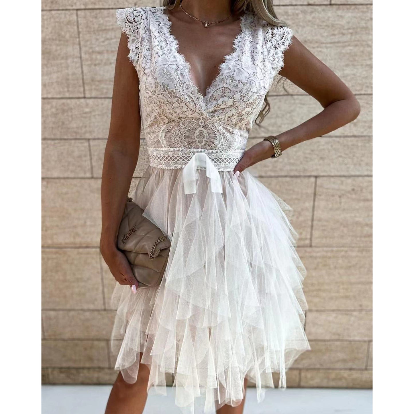 Spring And Summer New Sexy V-Neck Lace Patchwork Dress Casual Short-Sleeved Fashion Dress