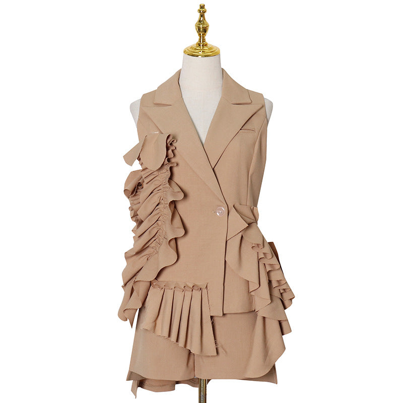 Spring New Fashion Temperament Suit Collar Ruffled Stitching Sleeveless Waistcoat Suit + High Waist Shorts Suit