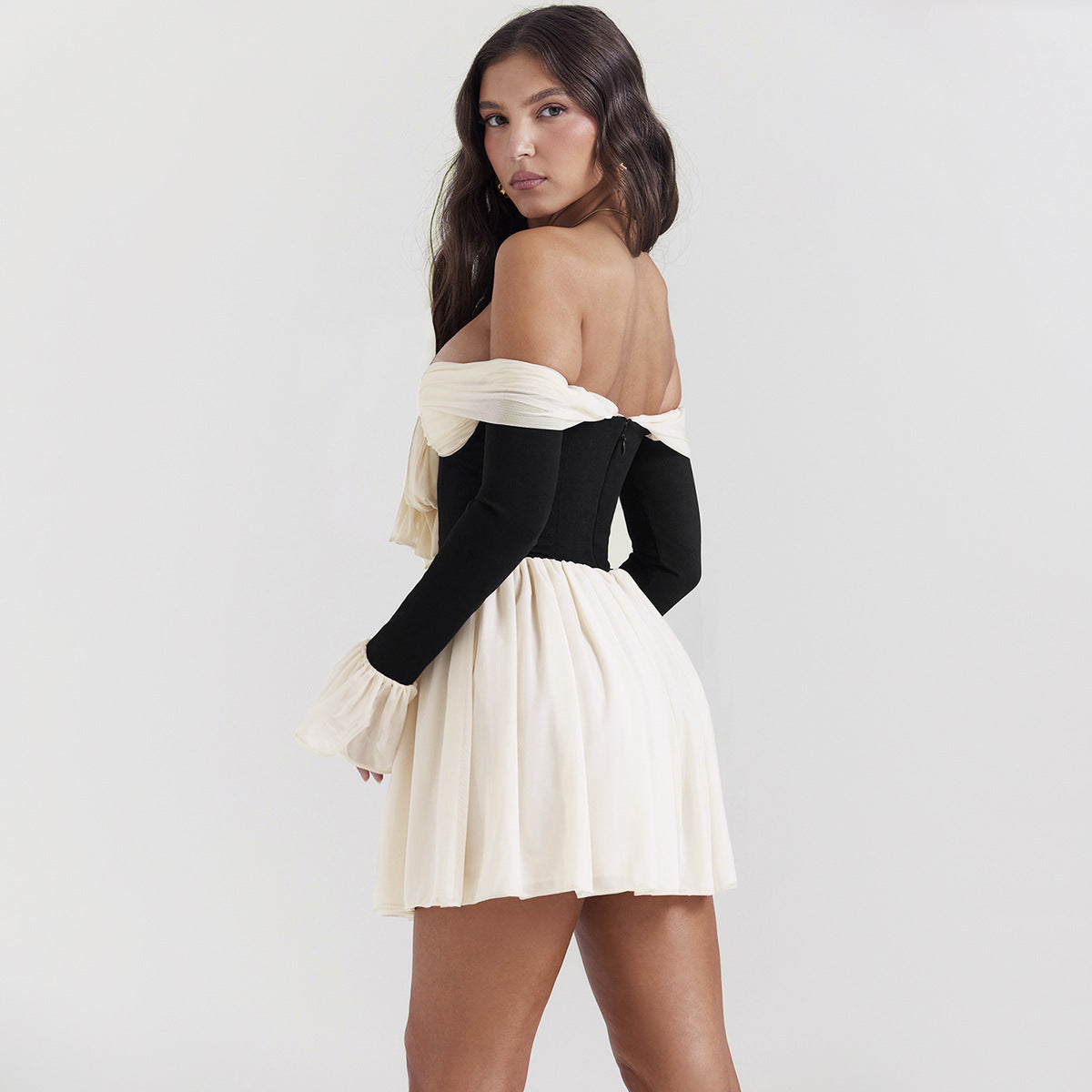 Fashion One-Line Shoulder Long Sleeve Dress Women's Mesh Stitching Sexy Halter Skirt