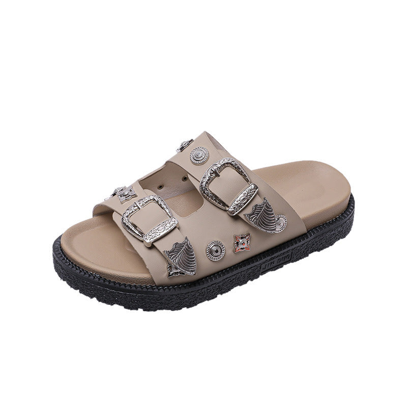 Summer Fashion Dark Wind Toga Metal Slippers Female New Rivet Thick Sole Casual Slippers Beach Slippers Sandals