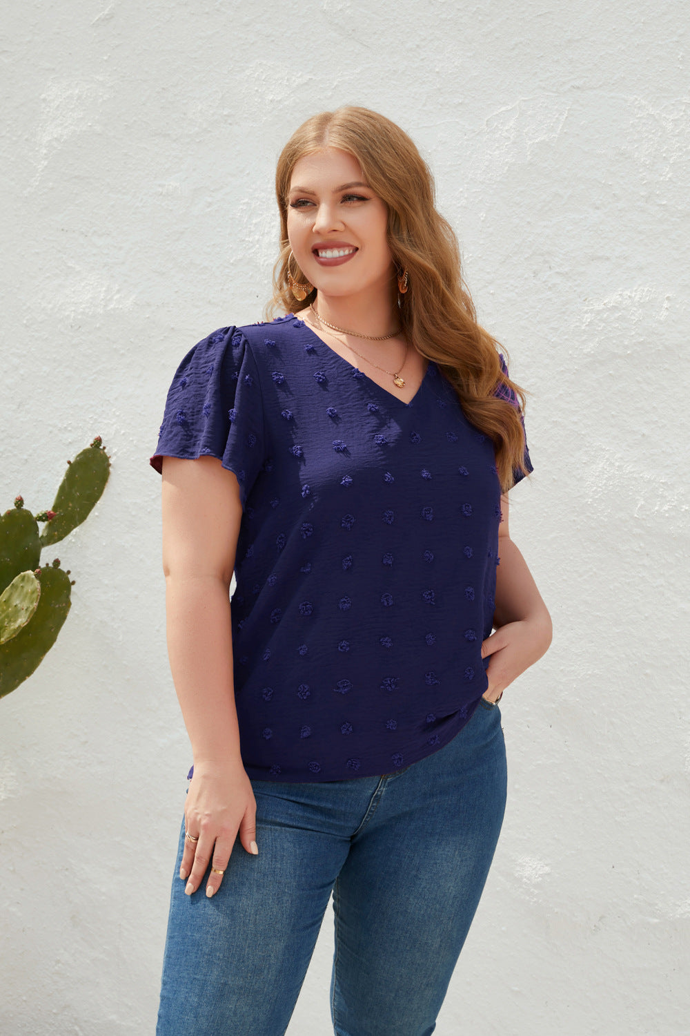 Loose Casual T-Shirt Spring Summer Plus-Size Women's V-Neck Hairball Short-Sleeved Commuter Plus-Size Top