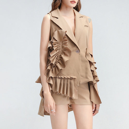 Spring New Fashion Temperament Suit Collar Ruffled Stitching Sleeveless Waistcoat Suit + High Waist Shorts Suit