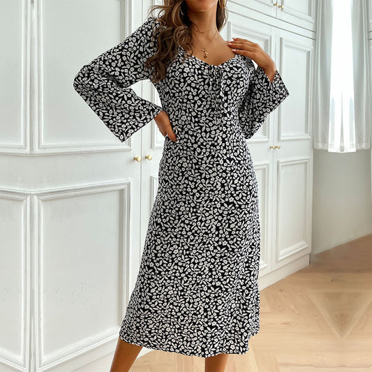 New Retro Women's Backless Printed Long-Sleeved Dresses In