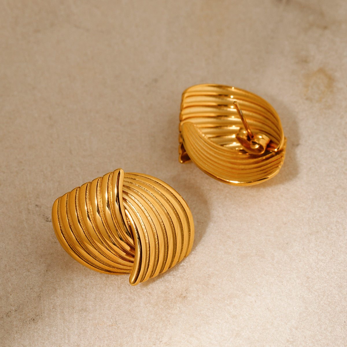 5pcs Compact Gold Stud Fashion Personality 18K Gold Stainless Steel Striped Grain Staggered Stud Earrings